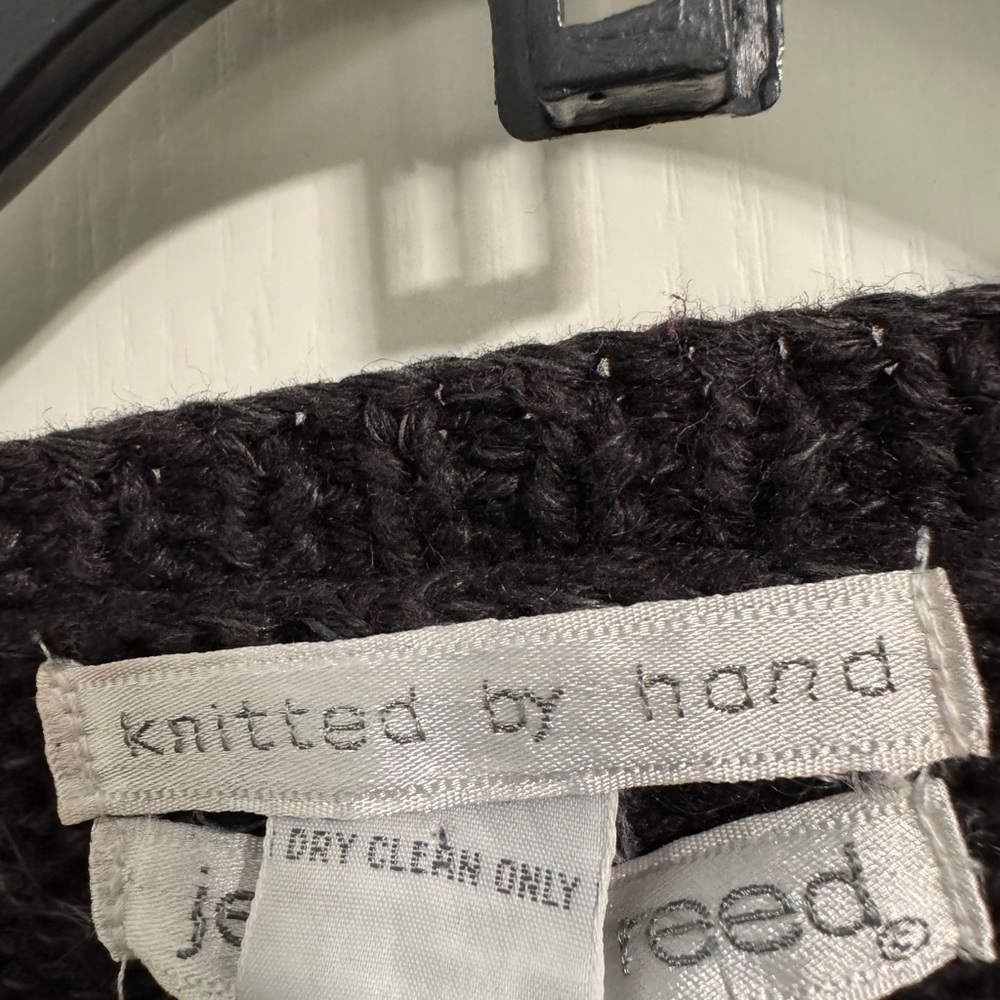 Sweater - Picture 6 of 6